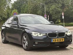 Blauw Gebruikt 2016 BMW 320 Efficient Dynamics Sedan | € 14.500 (Duur)