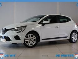 Wit Gebruikt 2021 Renault Clio V Zen Hatchback | € 14.245 (Goede deal)