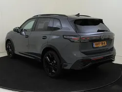 Grijs Gebruikt 2025 VW Tiguan R-line Edition SUV | € 49.950 (Eerlijke prijs)