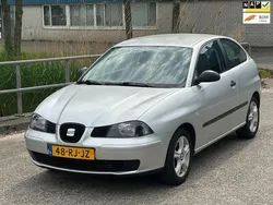 Grijs Gebruikt 2005 Seat Ibiza Hatchback | € 2.990 (Eerlijke prijs)