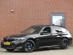 Zwart, metallic lak Gebruikt 2023 BMW 330 M Sport Stationwagen | € 47.950 (Duur)