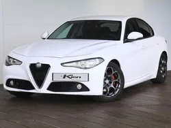 Wit Gebruikt 2017 Alfa Romeo Giulia Super Sedan | € 20.000 (Eerlijke prijs)