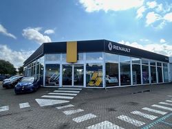 Blauw metallic Gebruikt 2025 Renault R4 Komfort SUV | € 37.900 (Eerlijke prijs)