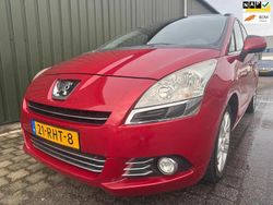 Rood Gebruikt 2011 Peugeot 5008 MPV | € 2.499 (Goede deal)