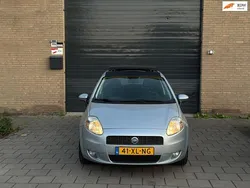 Grijs Gebruikt 2007 Fiat Grande Punto Dynamic Hatchback | € 1.950 (Eerlijke prijs)