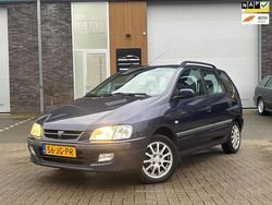 Blauw Gebruikt 2002 Mitsubishi Space Star Comfort Edition MPV | € 1.850 (Eerlijke prijs)