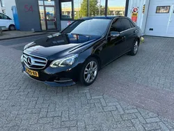 Zwart Gebruikt 2015 Mercedes E220 Ambition Sedan | € 14.999 (Iets duurder)