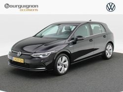 Zwart Gebruikt 2021 VW Golf VIII Style Hatchback | € 22.850 (Goede deal)