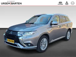 Grijs Gebruikt 2020 Mitsubishi Outlander P-HEV SUV | € 22.930 (Eerlijke prijs)