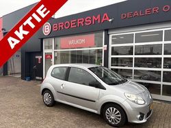 Grijs Gebruikt 2007 Renault Twingo Dynamique Hatchback | € 850 (Goede deal)