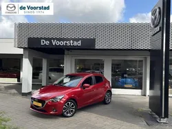 Soul red Gebruikt 2016 Mazda 2 Hatchback | € 12.500 (Eerlijke prijs)