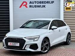 Wit Gebruikt 2022 Audi A3 Sportback e-tron S-Line Sedan | € 27.950 (Eerlijke prijs)