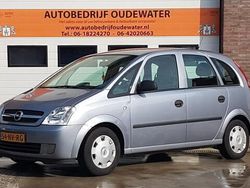 Grijs Gebruikt 2004 Opel Meriva Essentia MPV | € 1.499 (Eerlijke prijs)