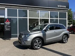 Grijs Gebruikt 2017 Suzuki Vitara SUV | € 17.795 (Eerlijke prijs)