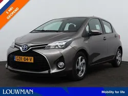 Grijs metallic Gebruikt 2016 Toyota Yaris Limited Hatchback | € 15.220 (Eerlijke prijs)