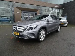 Grijs Gebruikt 2016 Mercedes GLA200 Prestige SUV | € 17.950 (Goede deal)