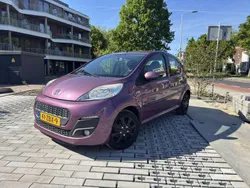 Paars Gebruikt 2012 Peugeot 107 Active Hatchback | € 4.095 (Eerlijke prijs)