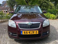 Rood Gebruikt 2010 Skoda Fabia Tour Hatchback | € 1.999 (Super prijs)