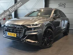 Grijs, metallic lak Gebruikt 2024 Audi Q8 Competition SUV | € 104.900
