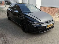Zwart Gebruikt 2021 VW Golf VIII R Stationwagen | € 42.000 (Eerlijke prijs)