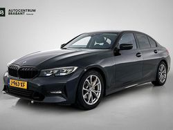 Zwart Gebruikt 2020 BMW 320 Executive Sedan | € 26.995 (Goede deal)