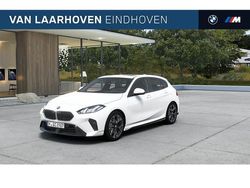 Wit Nieuw 2025 BMW 120 M Sport Hatchback | € 48.292 (Goede deal)