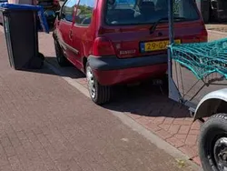 Rood Gebruikt 2001 Renault Twingo Hatchback | € 1.100 (Eerlijke prijs)