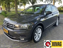 Grijs Gebruikt 2019 VW Tiguan Highline SUV | € 26.995 (Goede deal)