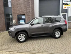 Grijs Gebruikt 2022 Toyota Land Cruiser SUV | € 49.900 (Goede deal)