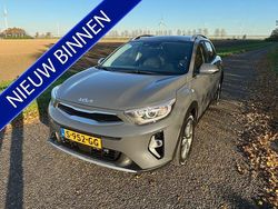 Grijs Gebruikt 2023 Kia Stonic SUV | € 19.950 (Eerlijke prijs)
