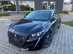 Zilver Gebruikt 2022 Peugeot 208 Allure+ Hatchback | € 21.900 (Eerlijke prijs)
