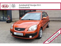 Oranje Gebruikt 2009 Kia Rio Hatchback | € 4.945 (Duur)