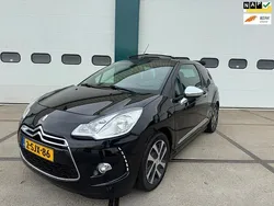 Zwart, metallic lak Gebruikt 2013 Citroën DS3 Cabriolet Chic Cabriolet | € 5.925 (Eerlijke prijs)