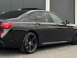 Zwart Gebruikt 2016 BMW 750L Executive Sedan | € 37.990