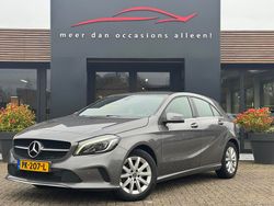 Grijs Gebruikt 2017 Mercedes A160 Ambition Hatchback | € 11.950 (Eerlijke prijs)