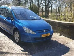 Blauw Gebruikt 2002 Peugeot 307 Stationwagen | € 999 (Goede deal)