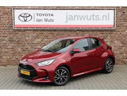 Rood Gebruikt 2021 Toyota Yaris Hatchback | € 22.950 (Iets duurder)