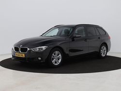 Zwart Gebruikt 2016 BMW 318 Executive Stationwagen | € 12.400 (Super prijs)