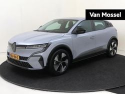 Grijs Gebruikt 2025 Renault Mégane Equilibre Hatchback | € 36.940 (Duur)