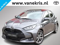 Grijs Gebruikt 2024 Toyota Yaris Hybrid Executive Hatchback | € 29.699 (Super prijs)