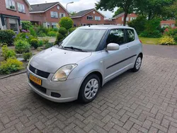 Grijs Gebruikt 2005 Suzuki Swift GLS Hatchback | € 1.495 (Eerlijke prijs)