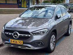 Grijs Gebruikt 2020 Mercedes GLA200 SUV | € 32.500 (Eerlijke prijs)