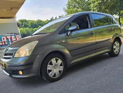 Grijs Gebruikt 2007 Toyota Corolla Verso Luna MPV | € 2.950