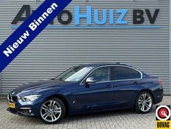 Blauw Gebruikt 2016 BMW 330e Executive Sedan | € 17.990 (Eerlijke prijs)