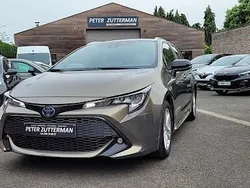 Goud Gebruikt 2022 Toyota Corolla Hybrid Comfort Stationwagen | € 20.900