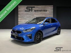 Blauw Gebruikt 2019 Kia Ceed Hatchback | € 14.995 (Eerlijke prijs)
