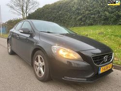 Zwart Gebruikt 2013 Volvo V40 Kinetic Hatchback | € 4.350 (Duur)