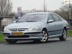 Grijs, metallic lak Gebruikt 2001 Peugeot 607 Sedan | € 1.999