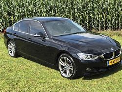 Zwart Gebruikt 2014 BMW 320 Executive Sedan | € 10.500 (Goede deal)
