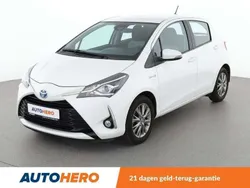 Wit Gebruikt 2017 Toyota Yaris Hybrid Comfort Hatchback | € 14.049 (Eerlijke prijs)